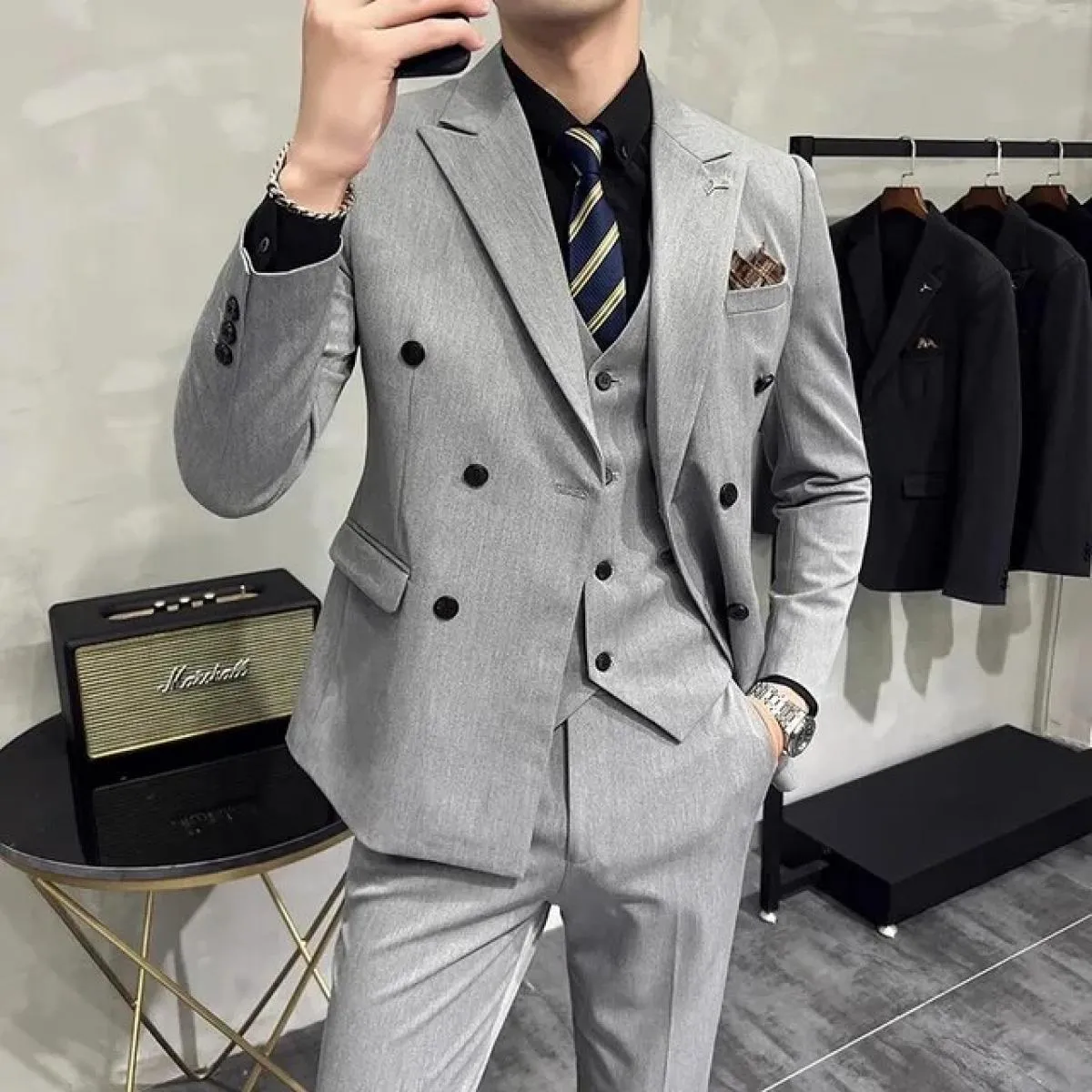 2023 Moda Nuovo Boutique da uomo Business Slim Wedding a righe doppiopetto Completo Blazer Giacca Pantaloni Pantaloni Gilet 3