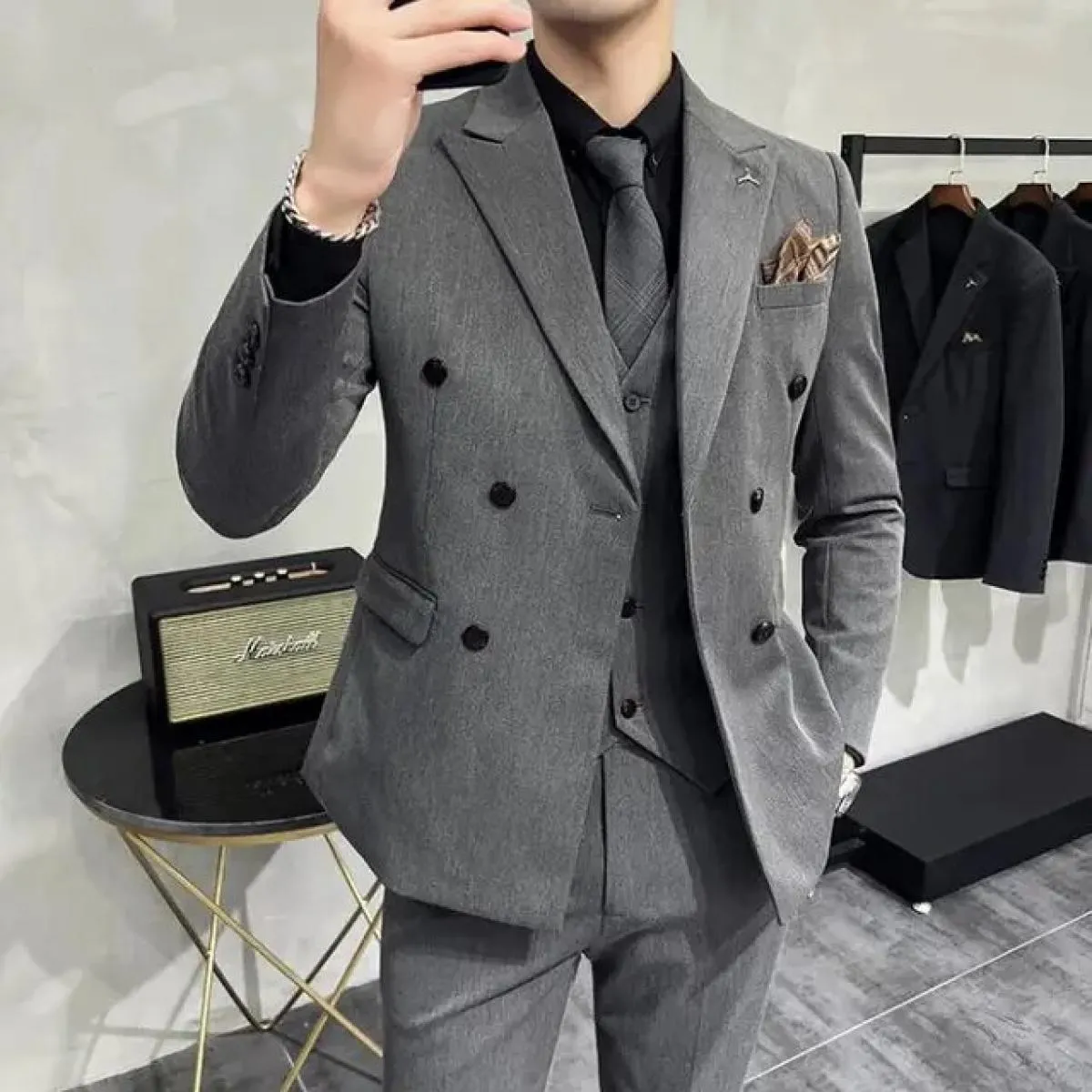2023 Moda Nuovo Boutique da uomo Business Slim Wedding a righe doppiopetto Completo Blazer Giacca Pantaloni Pantaloni Gilet 3