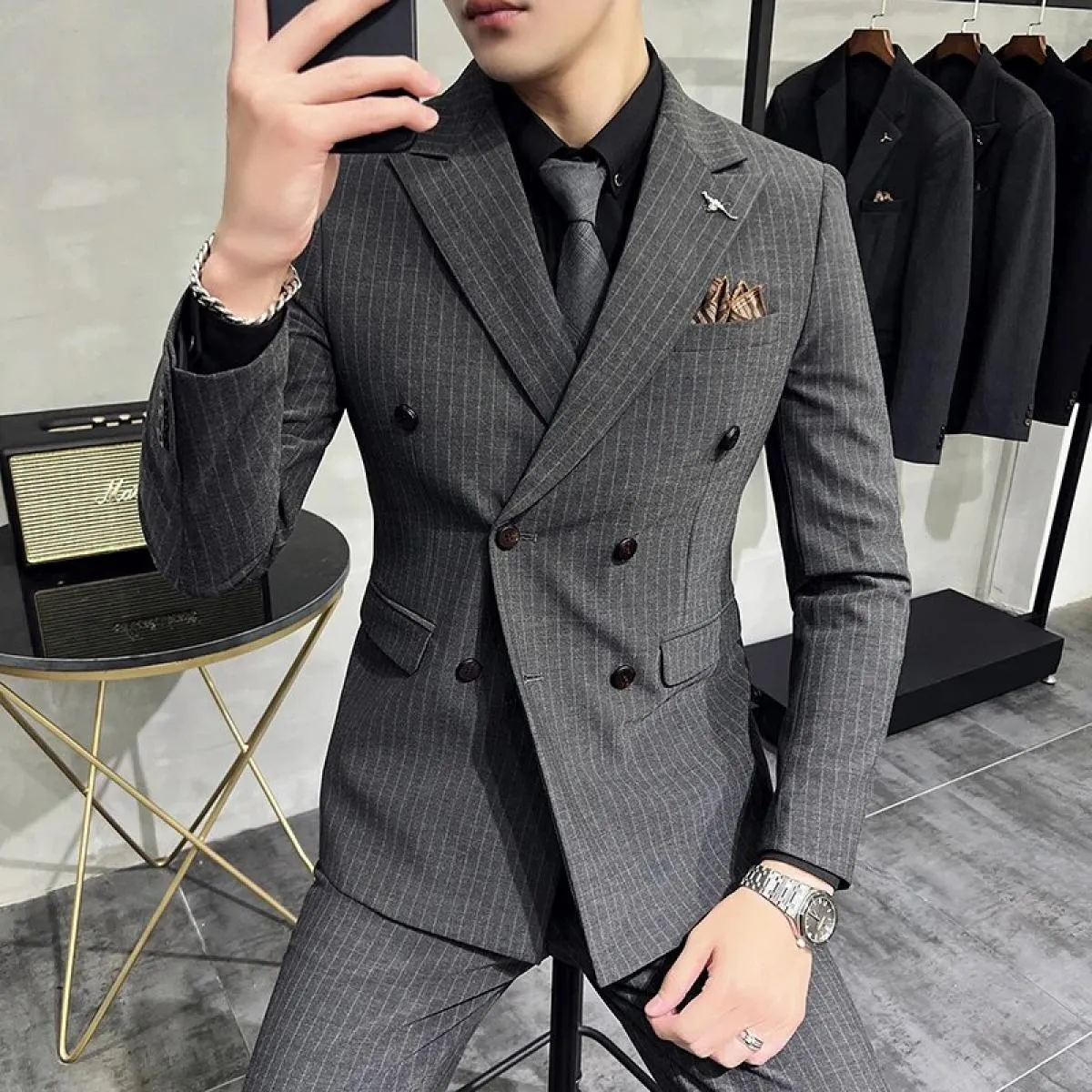 2023 Moda Nuovo Boutique da uomo Business Slim Wedding a righe doppiopetto Completo Blazer Giacca Pantaloni Pantaloni Gilet 3