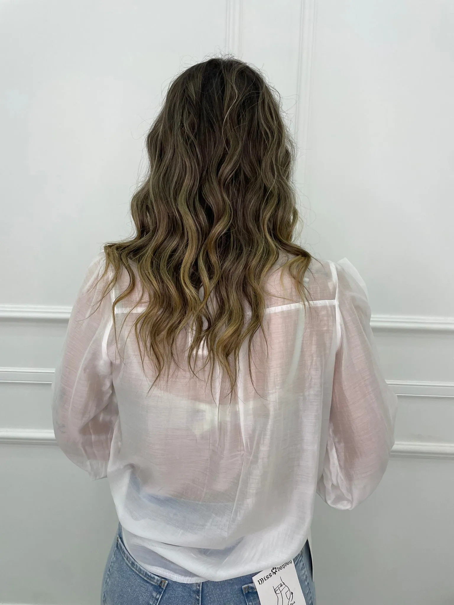 Camicia over velata con applicazione fiore