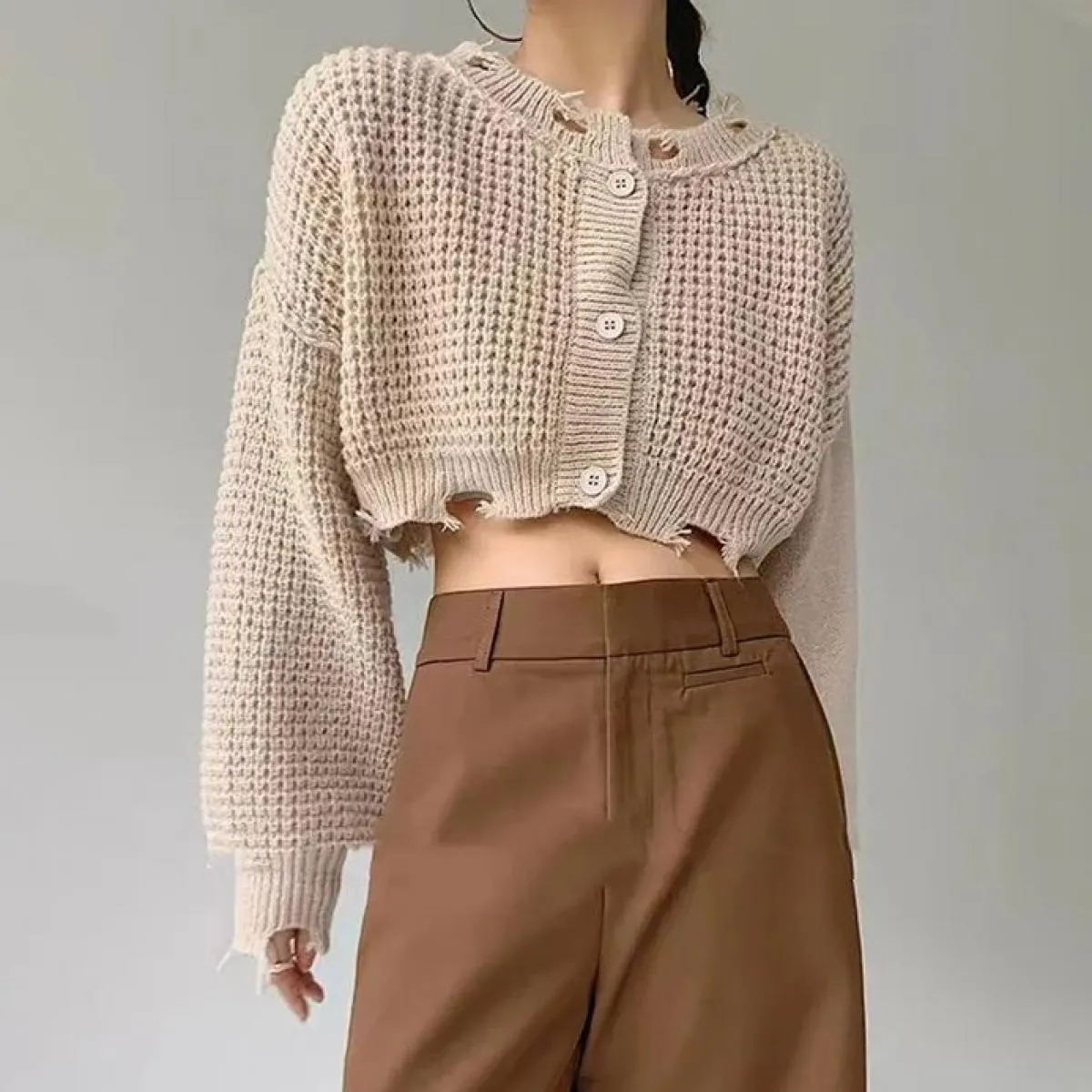 Cappotto cardigan maglione lavorato a maglia 2023 Autunno Nuovo design Senso Top corto a maniche lunghe piccolo
