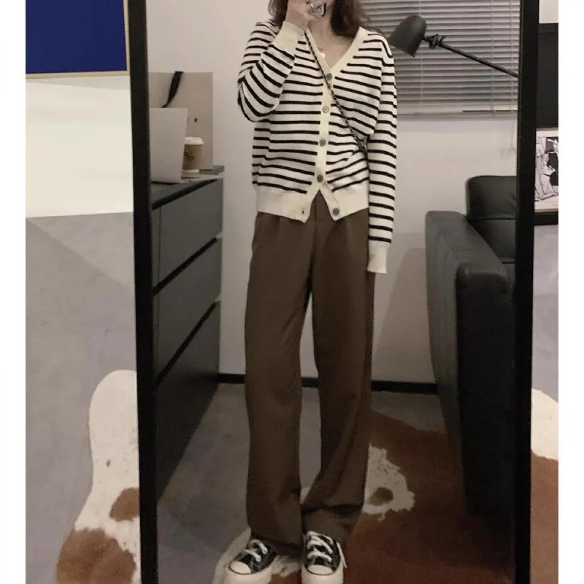 Cardigan a righe bianche nere maglione moda donna elegante top a maniche lunghe cardigan primaverile donna 2023