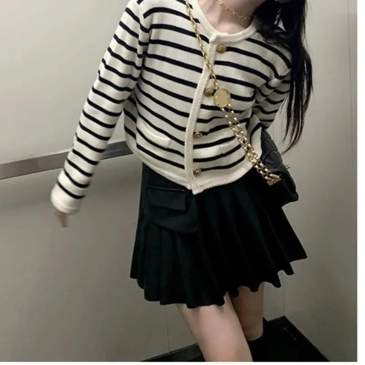 Cardigan lavorato a maglia a righe morbido ed elegante cardigan maglione da donna vintage ritagliato moda popolare vestiti