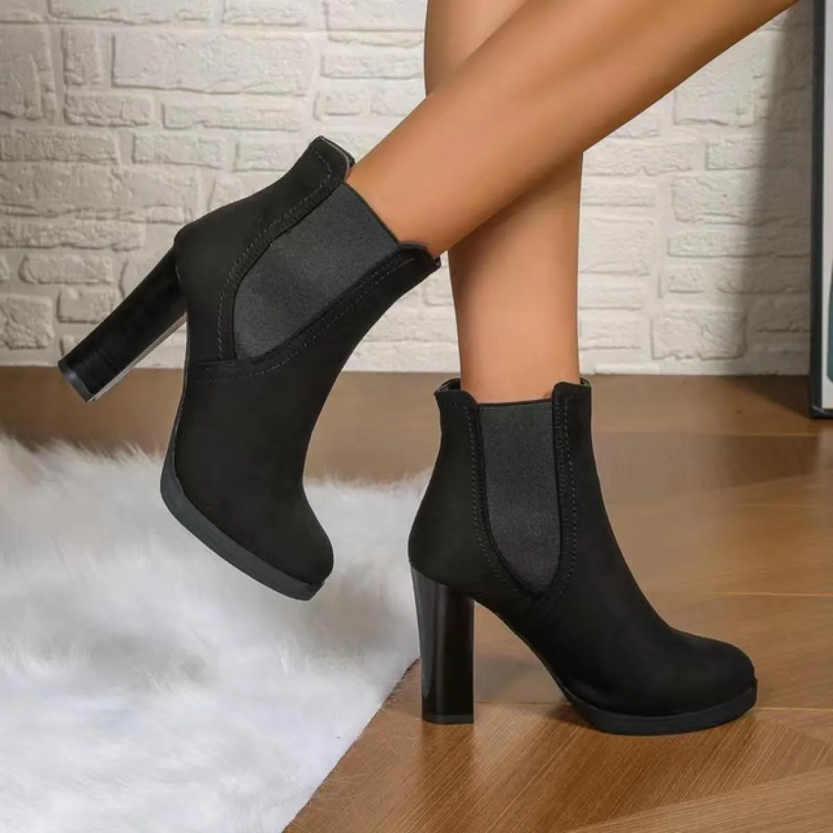 Classici Scarpe Tacchi Alti Nuovi Stivali Chelsea Donna Caviglia 2023 Stivali invernali elasticizzati Neve Chunky Designer Pumps