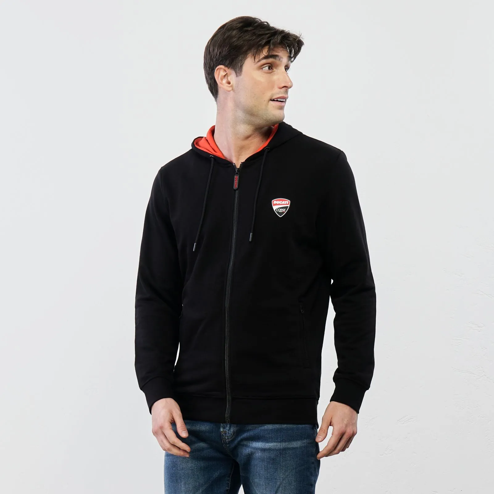 Felpa nera con stemma e zip