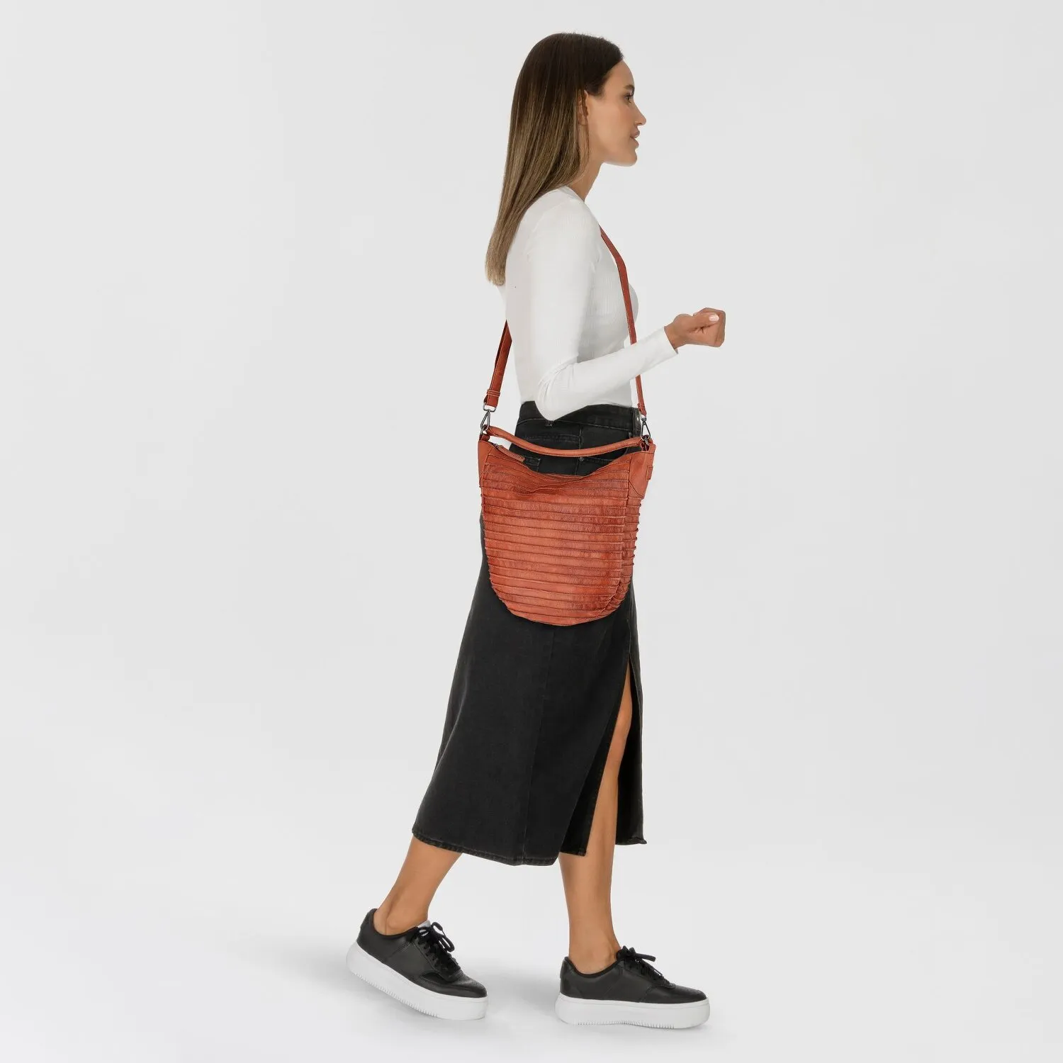 FredsBruder Borsa a tracolla Animal S scanalata in pelle 33 cm