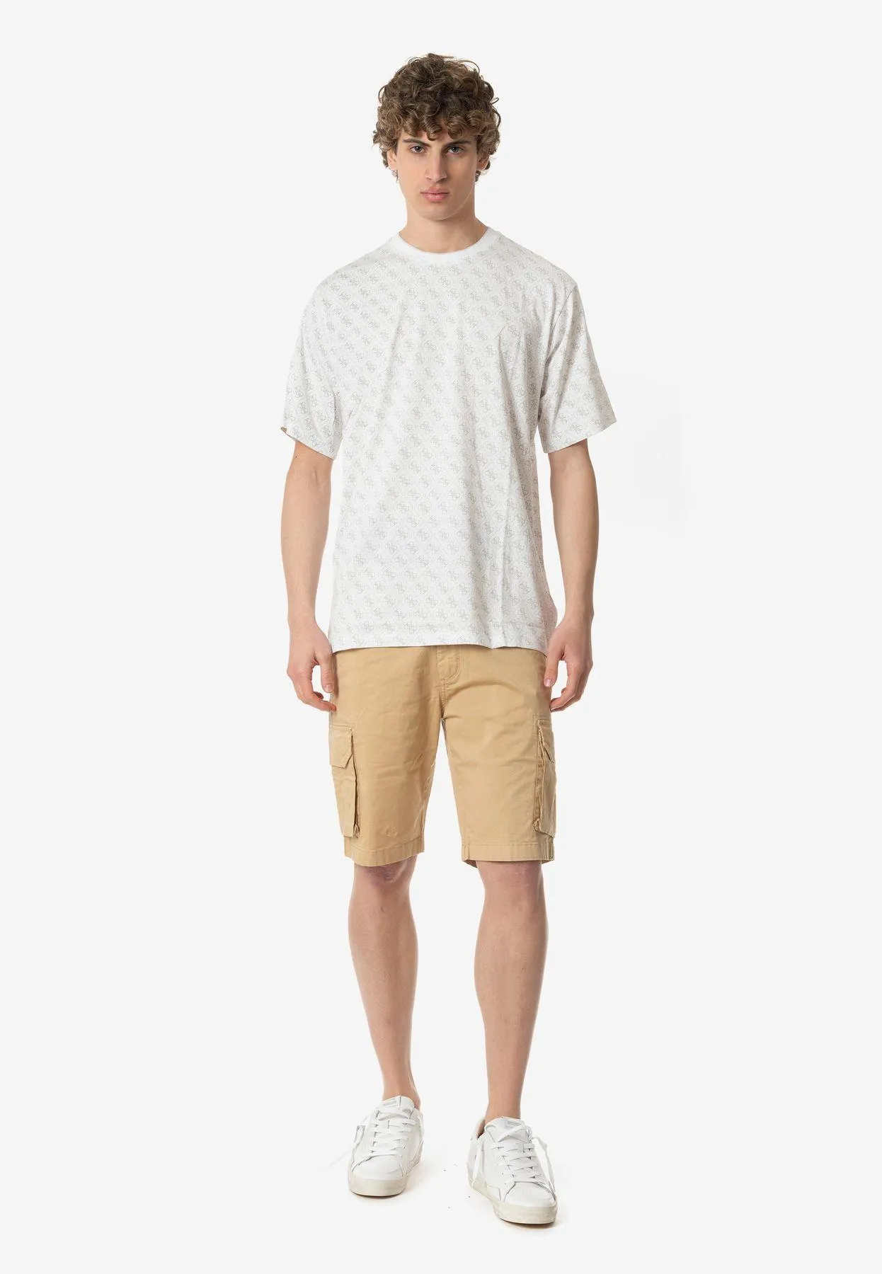 Guess  ---------    ------------ t-shirt uomo 2024 abbigliamento 7624926973250