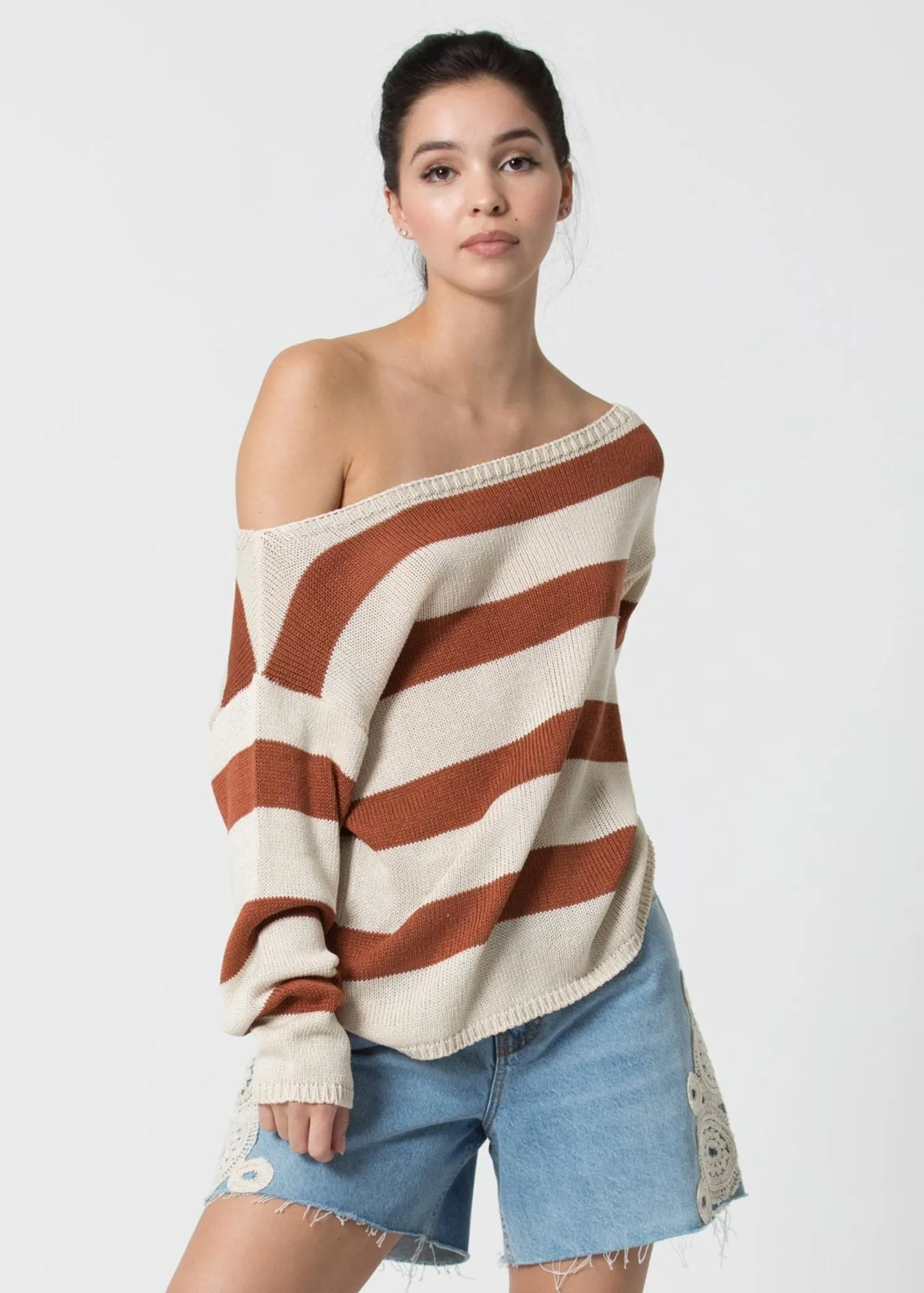 Kocca Boat Neck Sweater / Brown