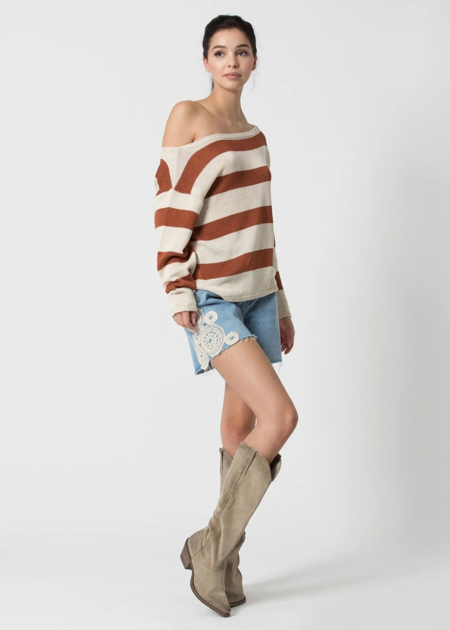 Kocca Boat Neck Sweater / Brown