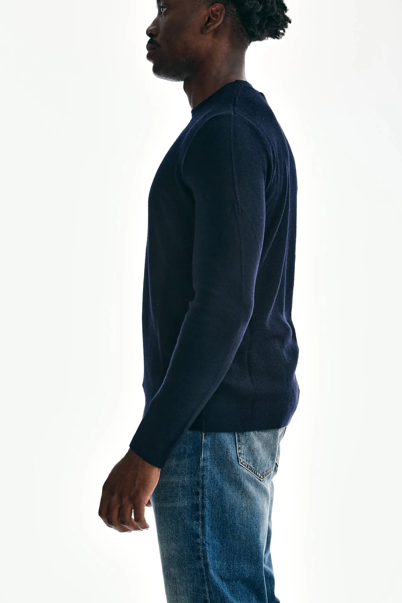 Maglia girocollo in lana blu 