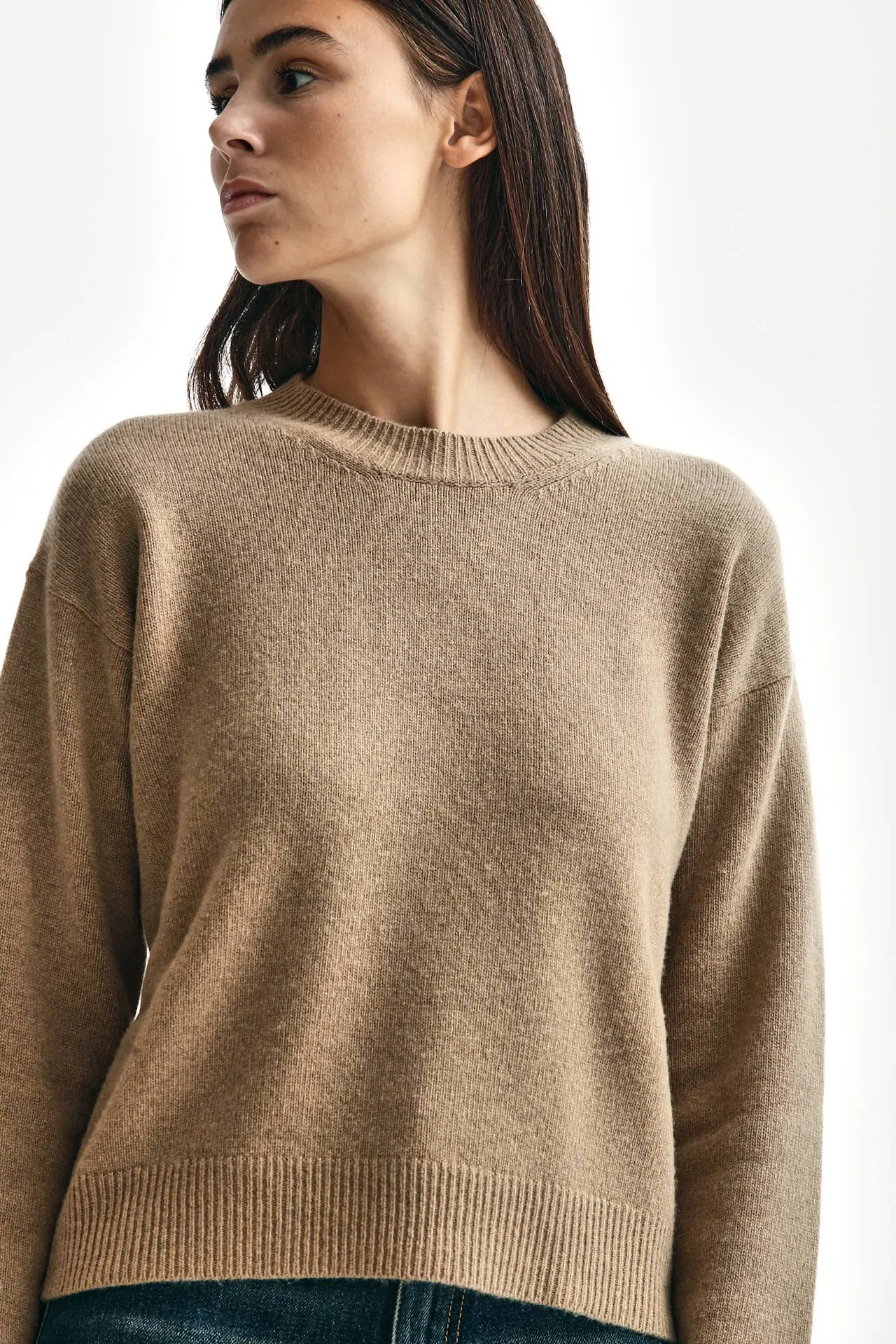 Maglia scatolina girocollo cammello 