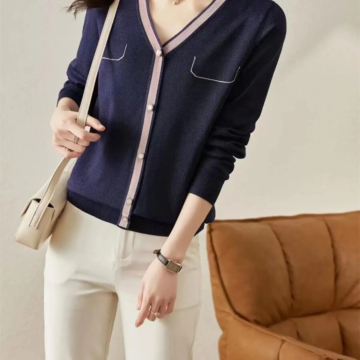Maglieria da donna manica lunga autunno 2023 nuovo maglione primavera autunno top ampio con scollo a V