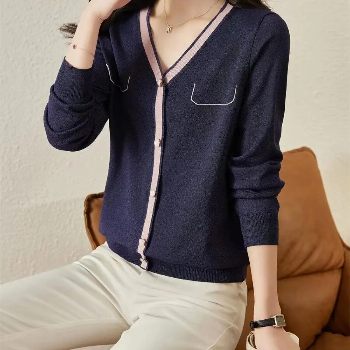 Maglieria da donna manica lunga autunno 2023 nuovo maglione primavera autunno top ampio con scollo a V