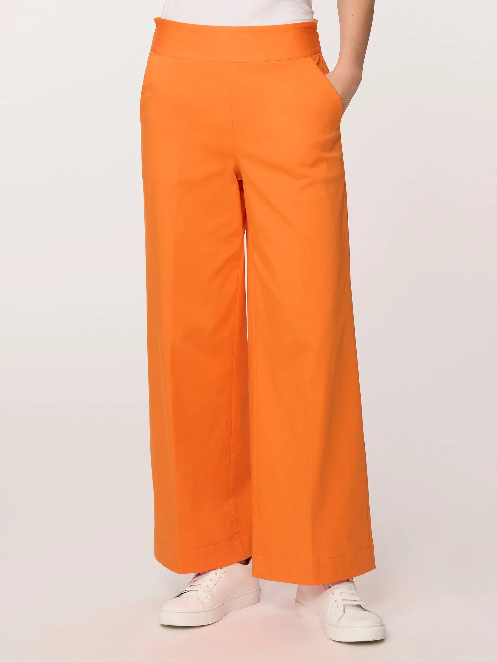 Pantalone ampio alla caviglia con tasche in Satin Power - Nero