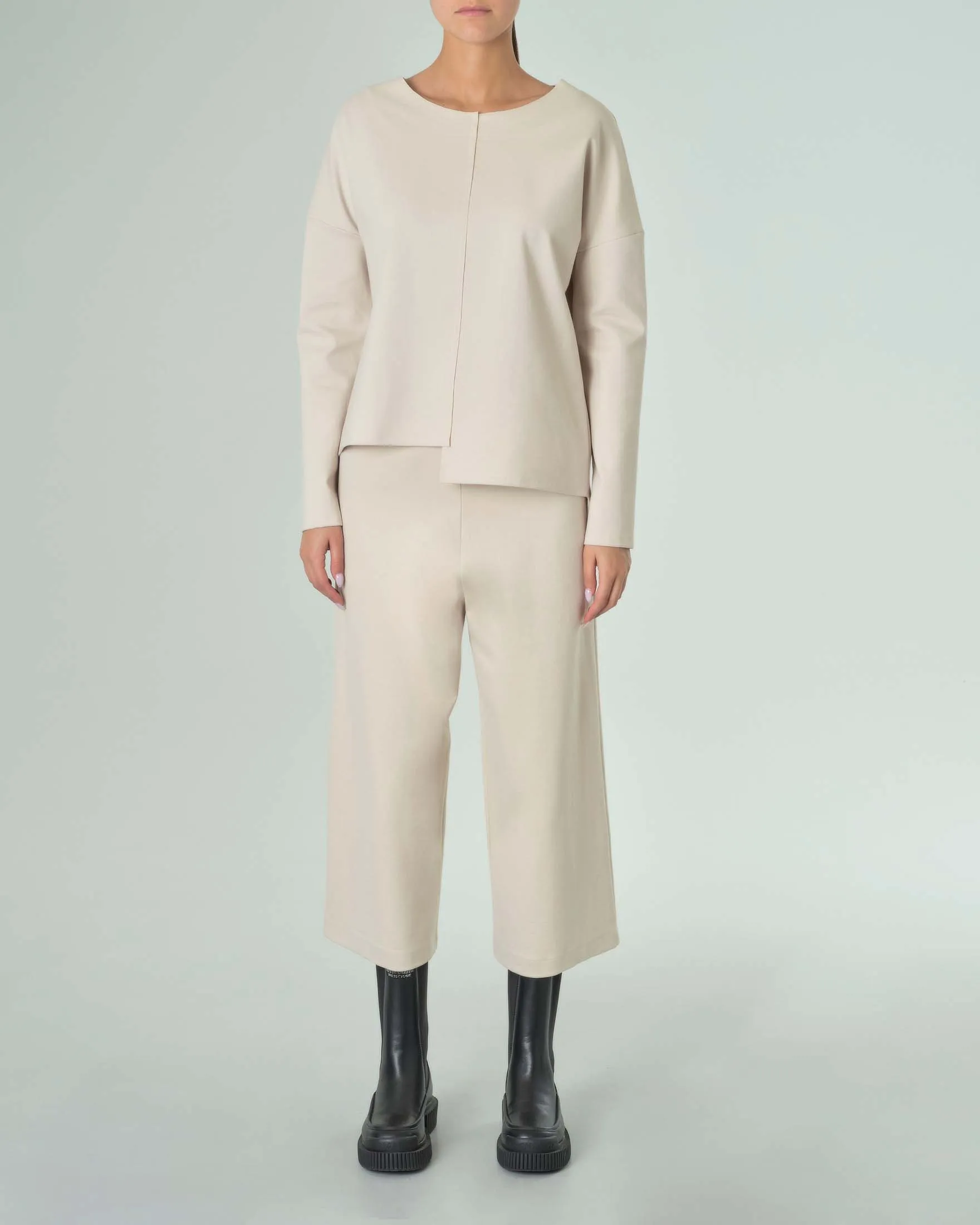 Pantaloni cropped beige in misto viscosa stretch punto Milano con elastico in vita