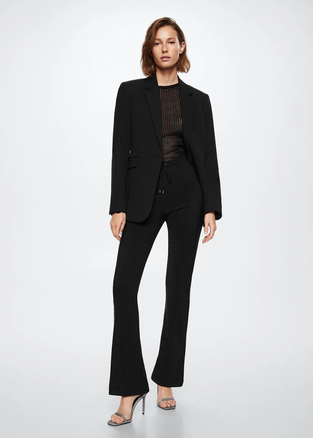 Pantaloni flare