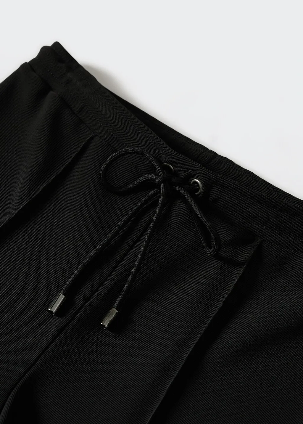Pantaloni flare