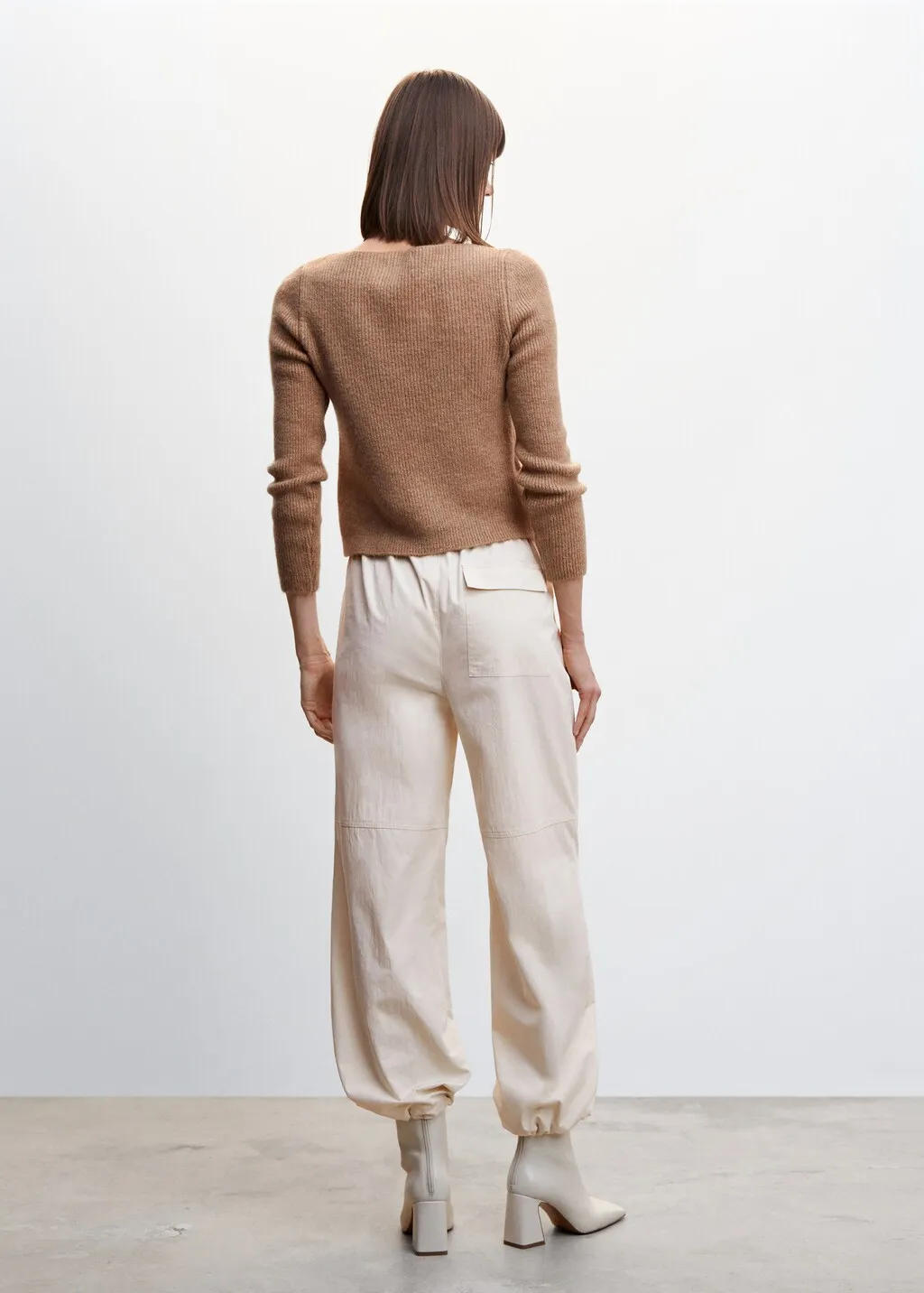 Pantaloni parachute