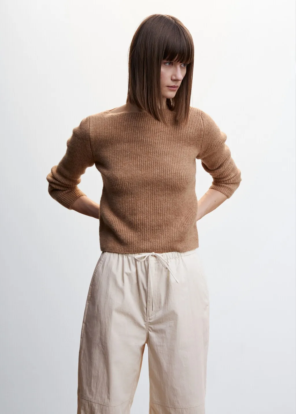 Pantaloni parachute