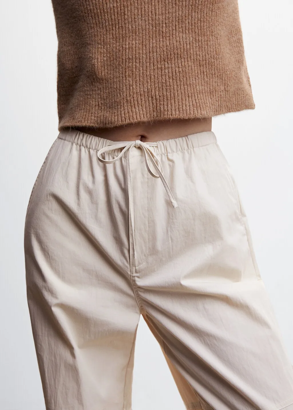 Pantaloni parachute