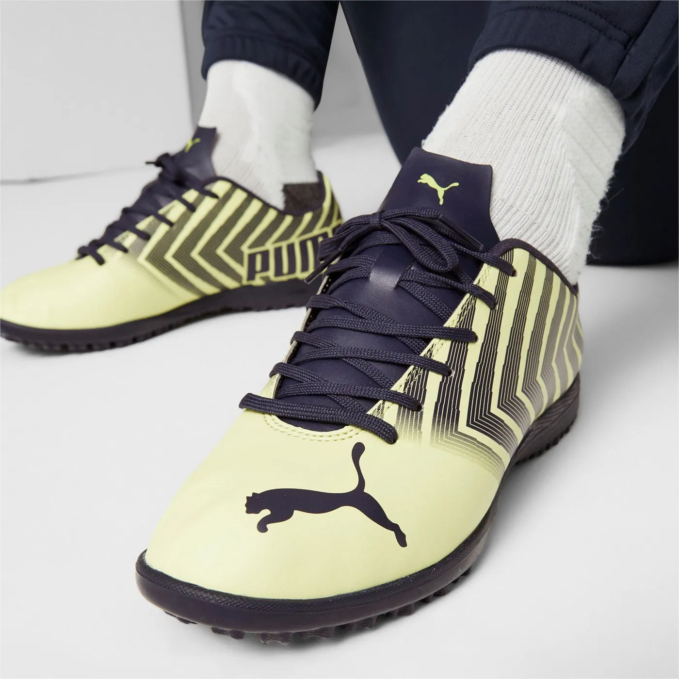 Puma scarpa da calcetto Tacto II TT 106702 05 fresh yellow-parisian night