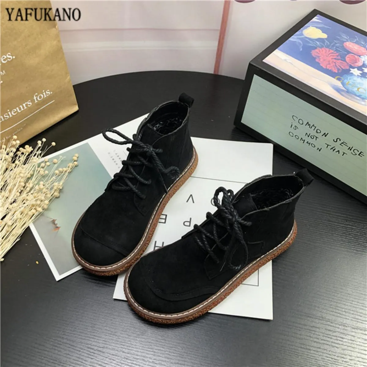 Scarpe da bambola con testa grande retrò originali suola spessa stringate stivali corti casual stivali da donna stivaletti lette