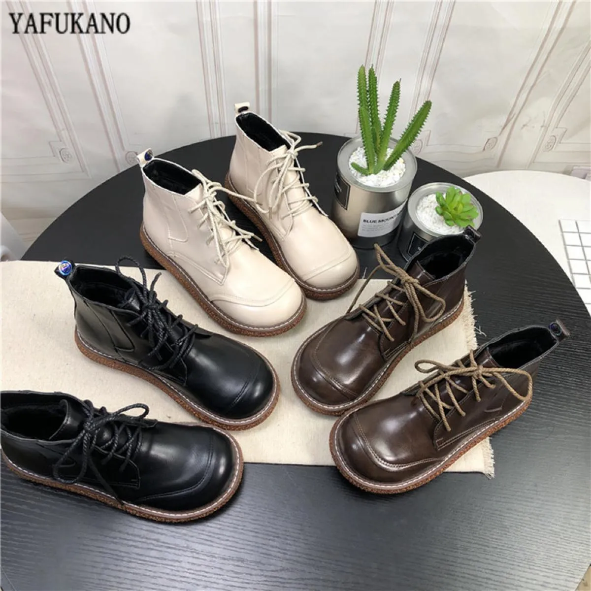 Scarpe da bambola con testa grande retrò originali suola spessa stringate stivali corti casual stivali da donna stivaletti lette