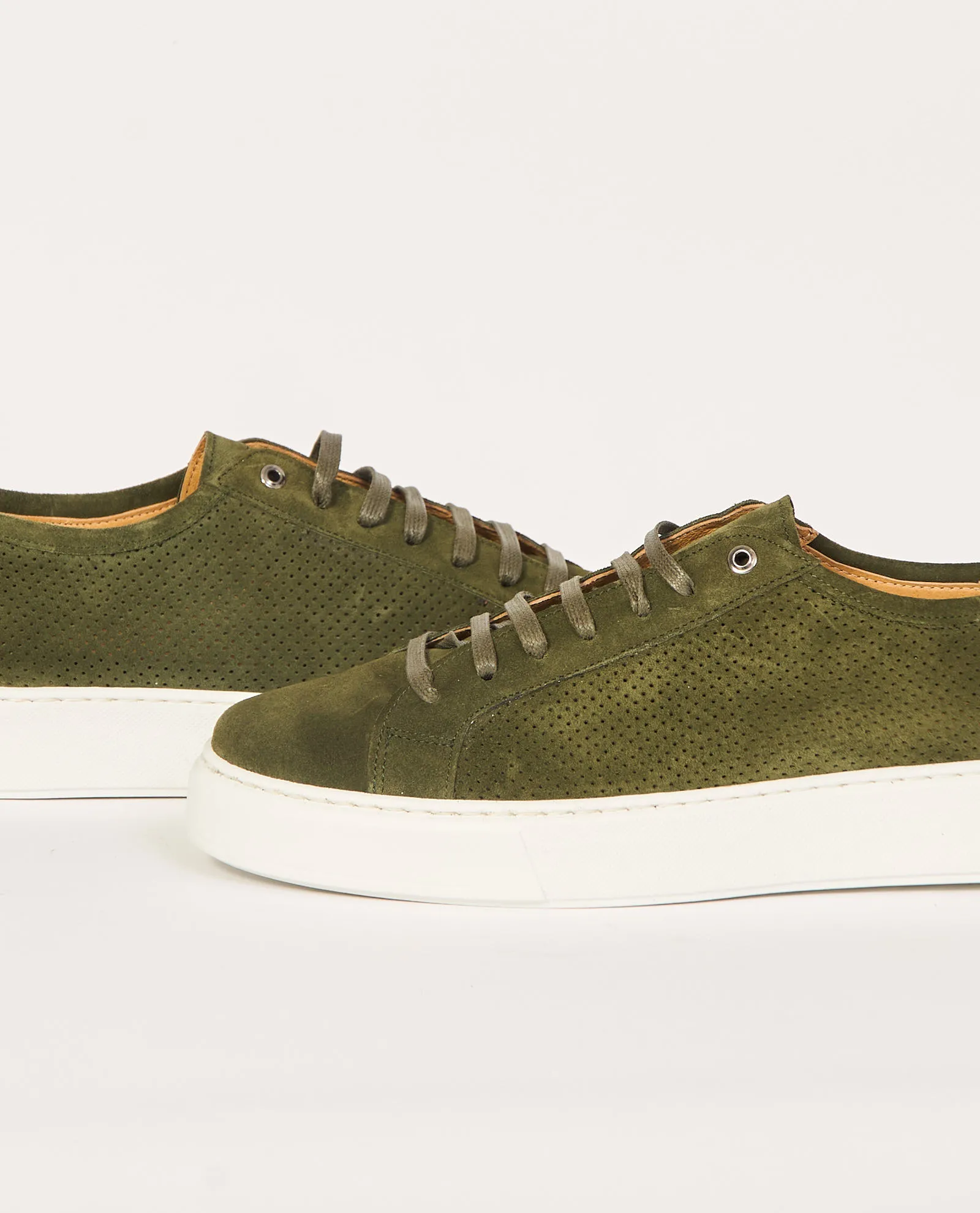 Sneaker uomo Exton traforate in camoscio