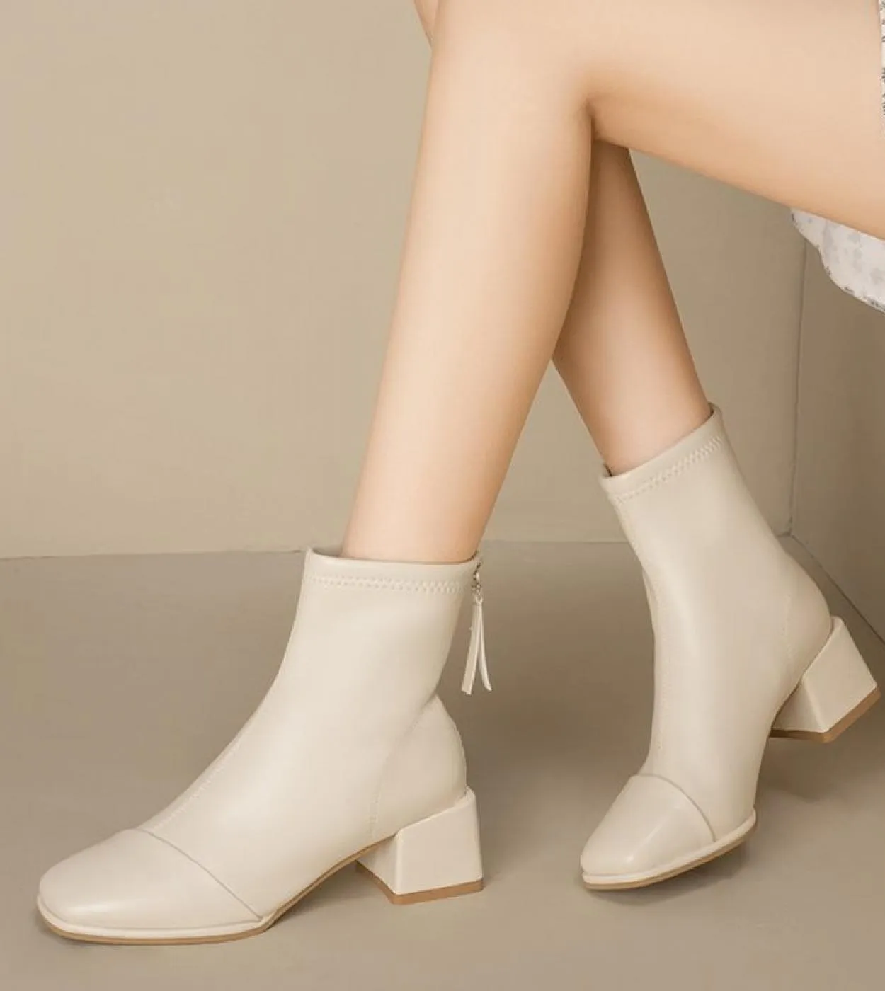 Stivaletti Donna Stivali caldi autunno inverno peluche per donna 2022 Nuove signore libere di trasporto Moda cerniera tacco alto