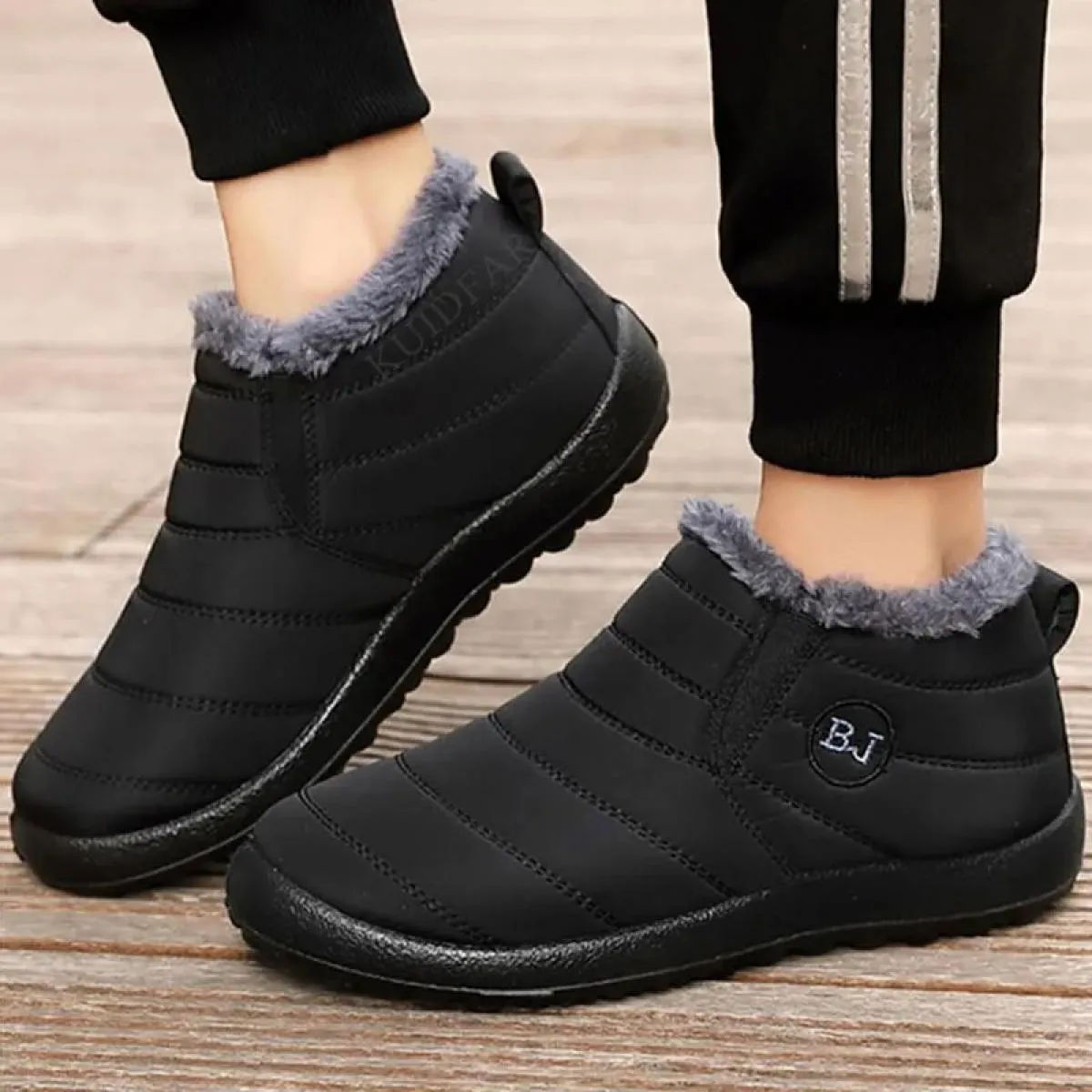 Stivali da donna Slip On scarpe invernali da donna stivaletti impermeabili stivali invernali da neve femminile 2023 stivali neri