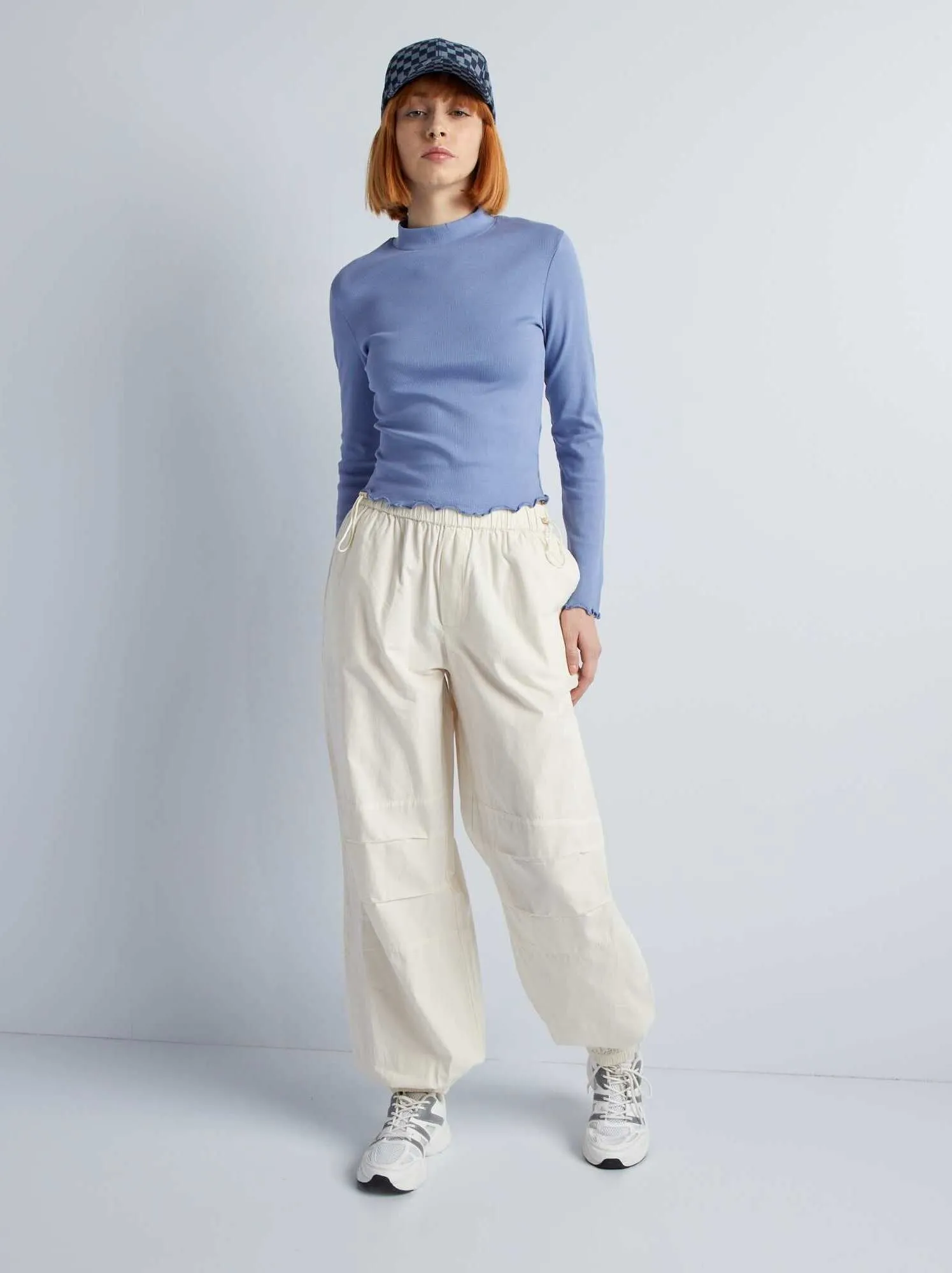 T-shirt maniche lunghe con bordi con volant - BLU