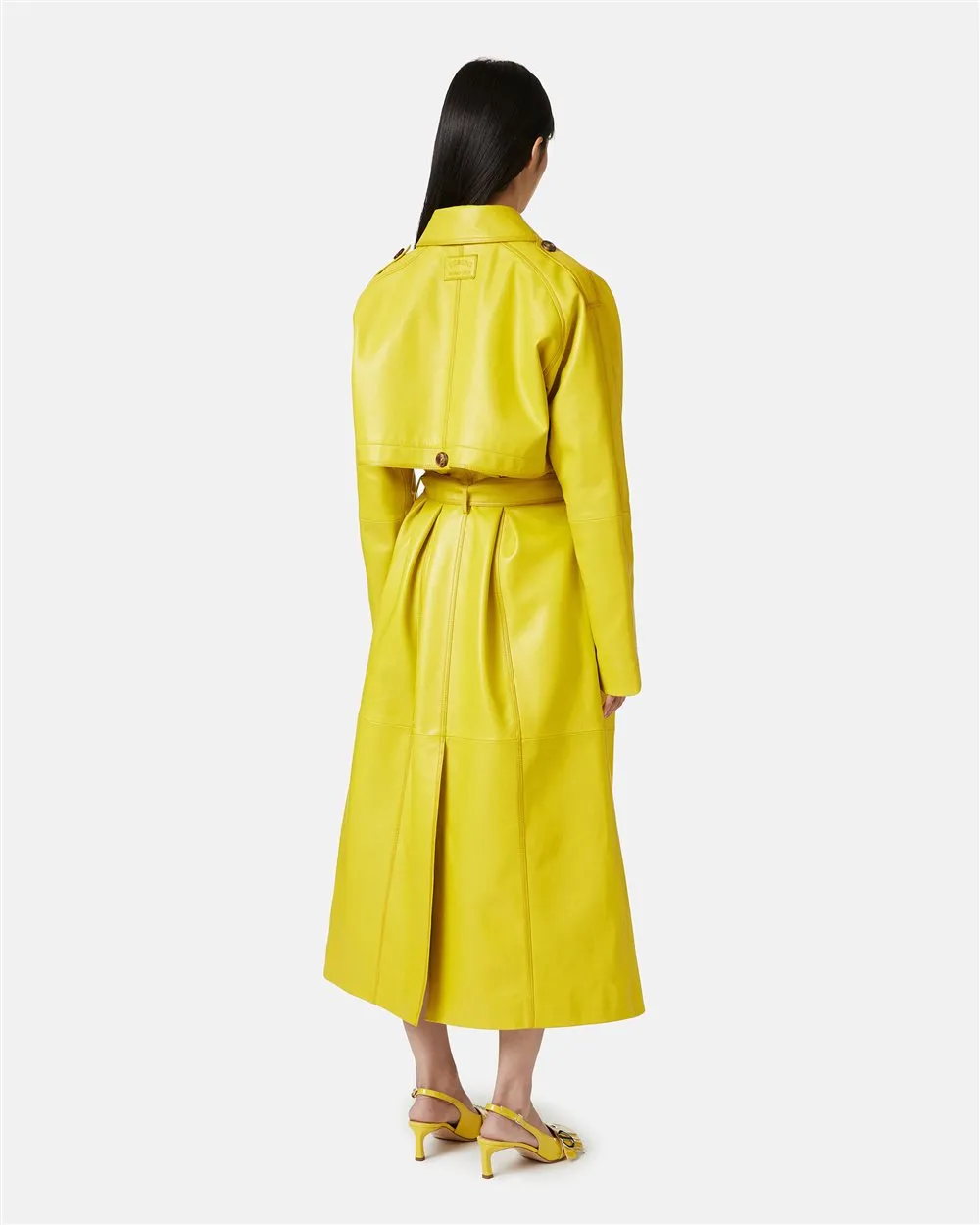 Trench in pelle con dettaglio patch ricamato