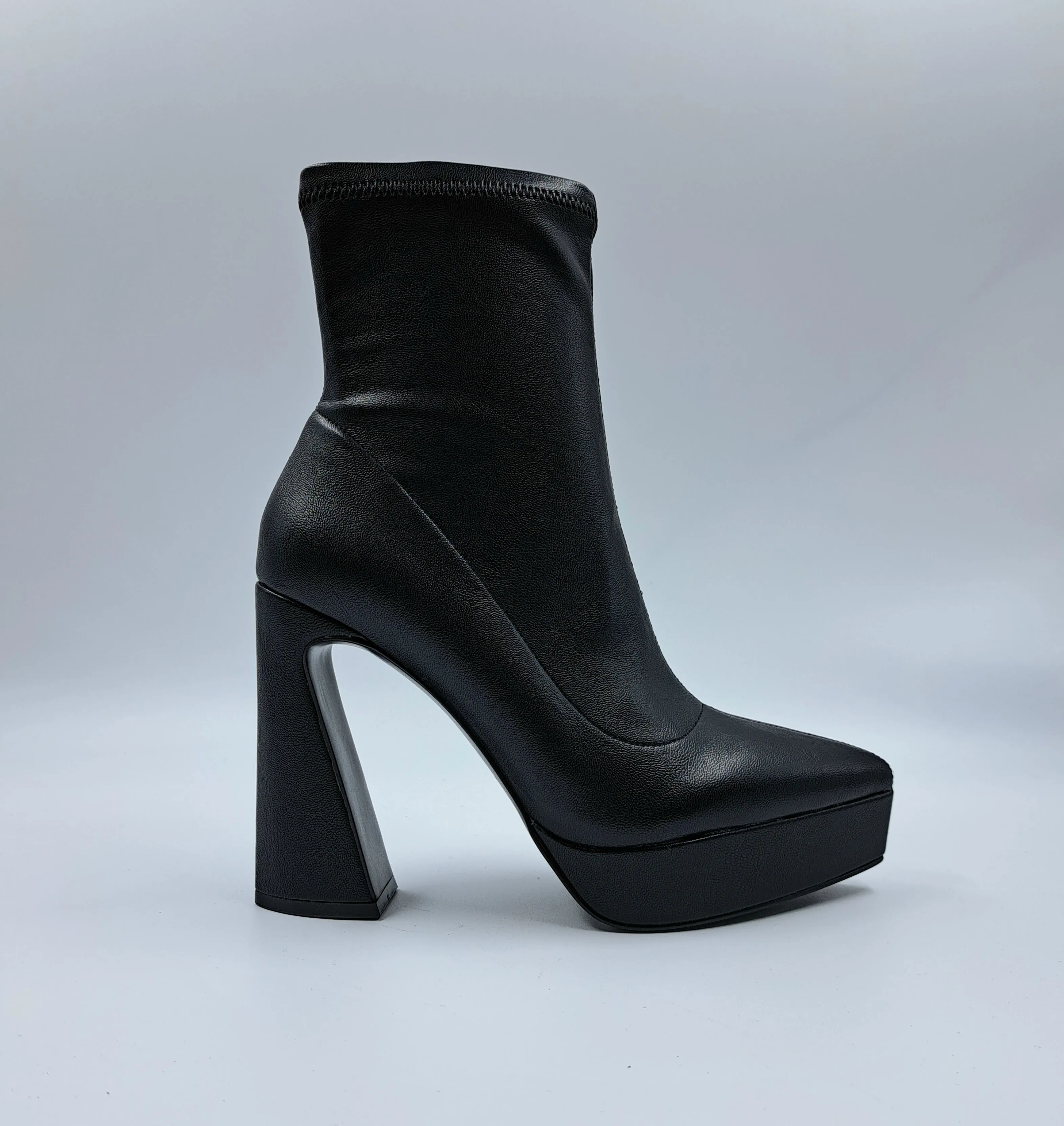 TRONCHETTI PELLE NERO PLATFORM